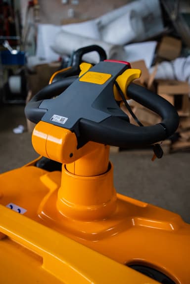 Тележка электрическая 2000 кг 1150 мм XILIN CBD20L с закрытой платформой 24/280 В/Ач — фото 8